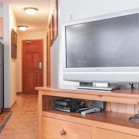 The Best Ski In Ski Out Two Bedroom Condo At Aspens 휘슬러 외부 사진